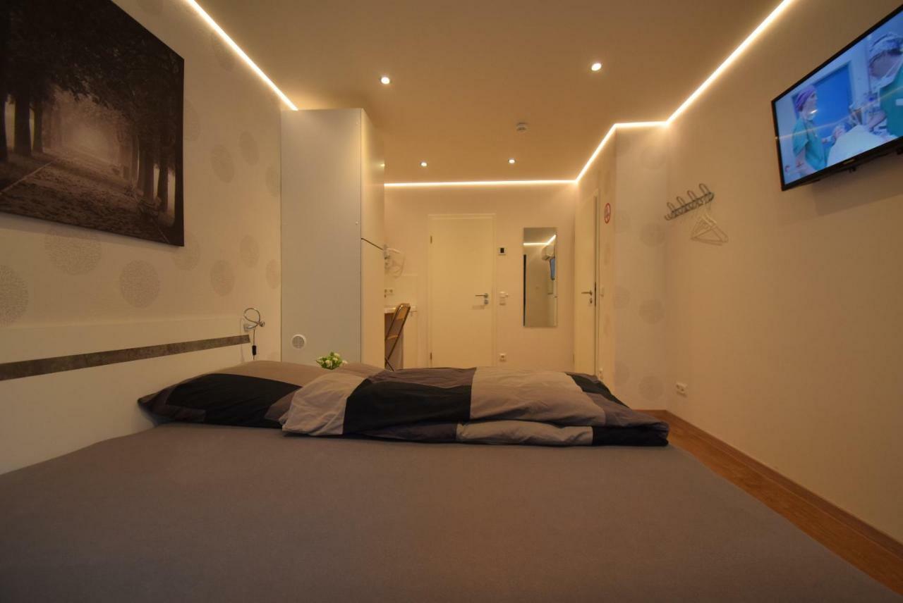 Ferienzimmer Saarlouis Esterno foto